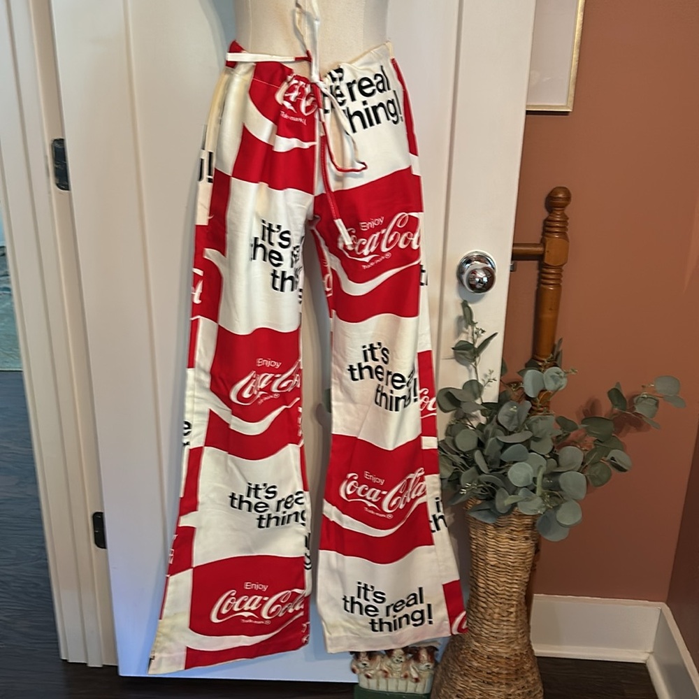 Vintage 1970’s women’s 100% cotton S Coca-Cola flare drawstring red white pants - Picture 2 of 16